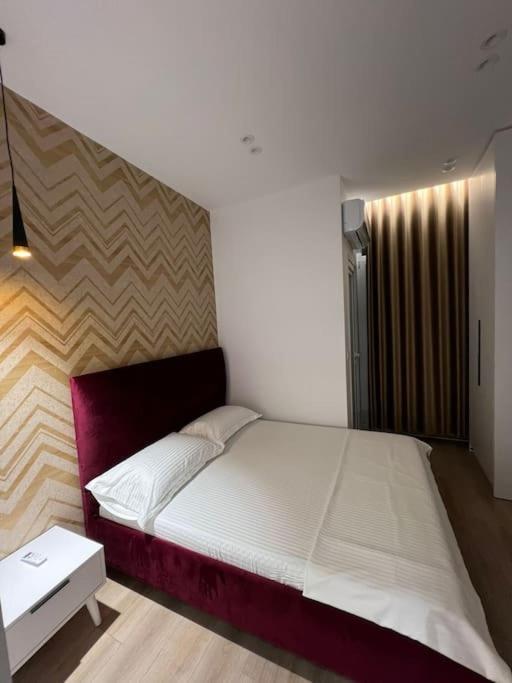Spacious Apartment Ish-Blloku Area Τίρανα Εξωτερικό φωτογραφία