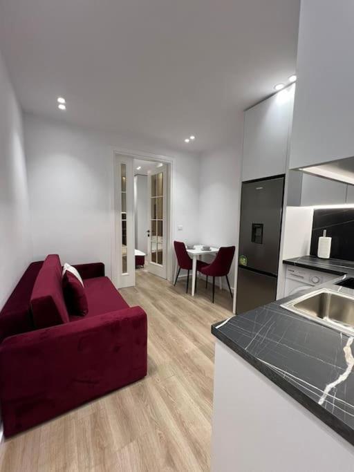 Spacious Apartment Ish-Blloku Area Τίρανα Εξωτερικό φωτογραφία