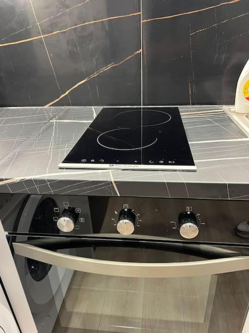 Spacious Apartment Ish-Blloku Area Τίρανα Εξωτερικό φωτογραφία